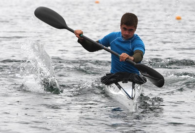 Hry VI. letní olympiády dětí a mládeže ČR ve Zlínském kraji. kanoistika jezero Kunovská tabule v Ostrožské nové Vsi.