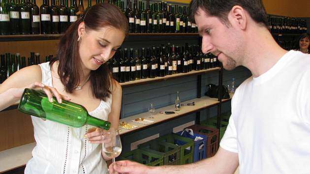 OBRAZEM: Míkovický košt vín nabídl přes 600 vzorků - Slovácký deník