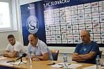 Fotbalisté 1.FC Slovácko absolvovali předsezonní tiskovou konferenci a oficiální fotografování.