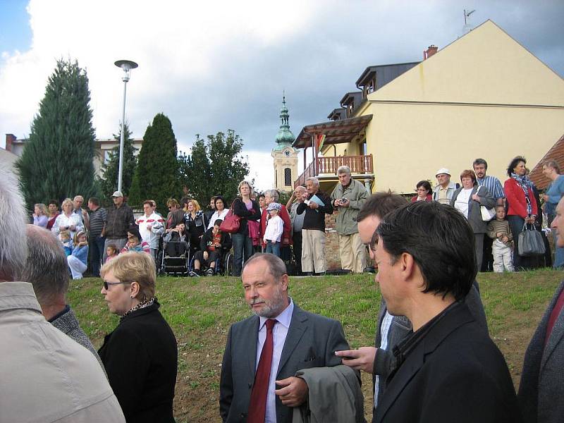 Slavnostní otevření přechodové lávky v Uherském Brodě.