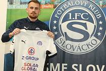 Fotbalisty Slovácka posílil krajní obránce Patrik Blahůt, který do Uherského Hradiště dorazil z Podbrezové.