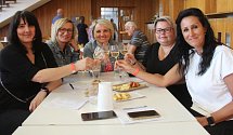 Ochutnávka vín v Dolním Němčí nabídla na svém 24. ročníku i netradiční odrůdy