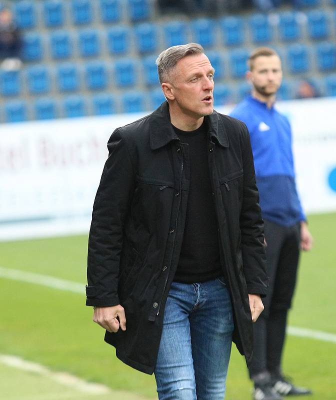 Fotbalisté Slovácka (bílé dresy) zakončili základní část FORTUNA:LIGY ve středu doma proti Liberci.