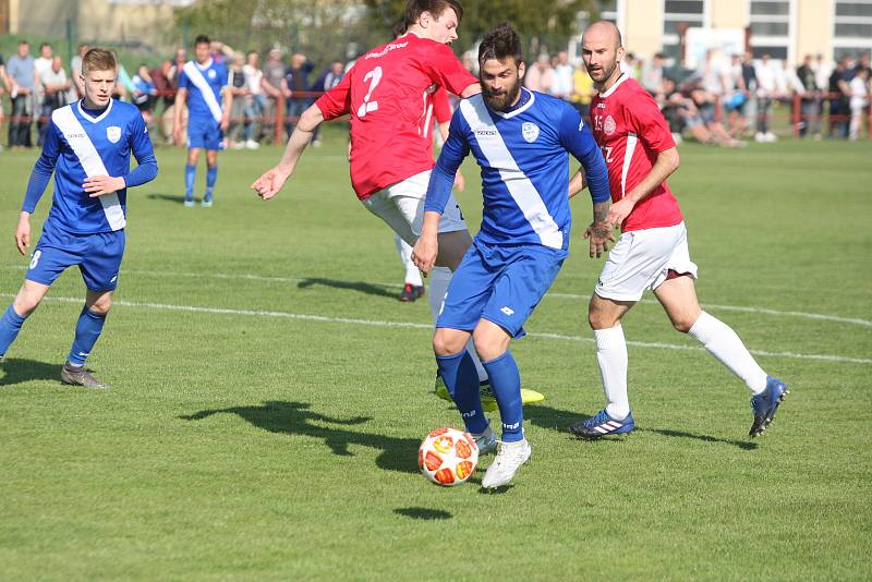 Fotbalisté Uherského Brodu (v červených dresech) prohráli ve 21. kole MSFL s Frýdkem-Místkem 0:1.