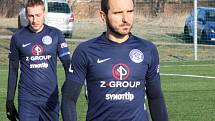 Fotbalisté ligového Slovácka (v modrých dresech) zvítězili na umělé trávě v Kroměříži 4:1. Na snímku Haris Harba.