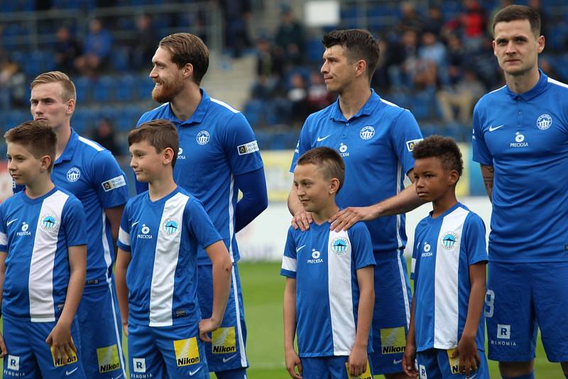 1. FC Slovácko - FC Slovan Liberec (v modrém)