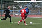 Fotbalisté Dolního Němčí (černé dresy) v zahajovacím utkání jubilejního dvacátého ročníku Gambrinus Cupu podlehli Mladcové 0:2.