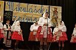 MIKULÁŠSKÉ ZPÍVÁNÍ. Tradičního Mikulášského zpívání se v Nedakonicích zúčastnilo dvaasedmdesát zpěváků a zpěvaček ze Slovácka.