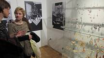 Slovácké muzeum v Uherském Hradišti ve čtvrtek 20. listopadu zahájilo výstavu Stromečku ustroj se, je Štědrý den. 
