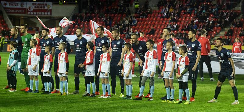 Fotbalisté Slovácka (v modrých dresech) ve 22. kole FORTUNA:LIGY prohráli na Slavii 0:4.