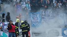 Fotbalisté Slovácka (bílé dresy) v 8. kole FORTUNA:LIGY  přehráli Zlín 3:0.