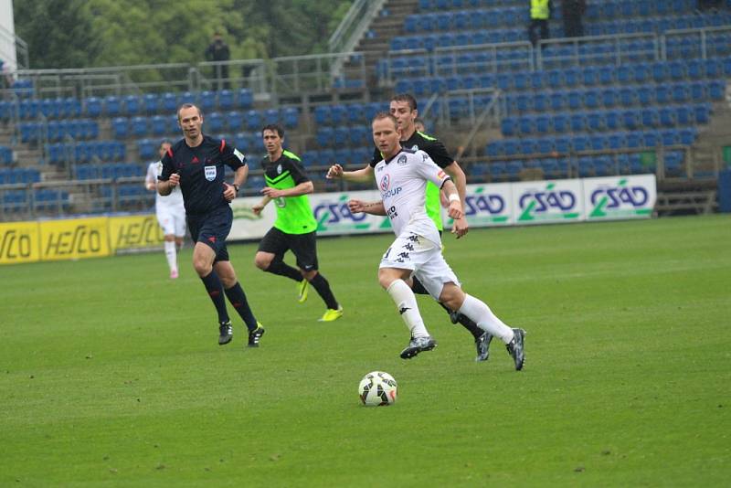 FC Slovácko – Slovan Bratislava 2:1 (0:0). Na snímku je střelec vítězné branky Slovácka Jiří Valenta.