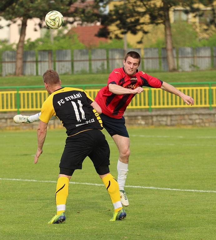 Dolní Němčí - Strání 2:0 (0:0).