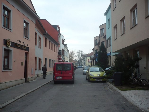 Opravená jezuitská kolej v centru Uherského Hradiště nebo některá z budov v Růžové ulici (na snímku). To jsou, podle studentů, kteří usilují o vlastní klub, nejvhodnější místa pro jejich zařízení.