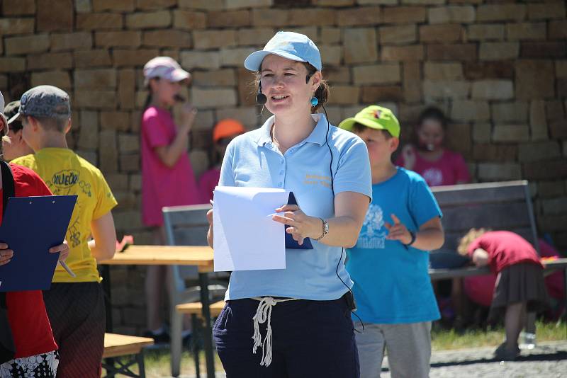 Na náměstí Velké Moravy ve Starém Městě se v sobotních odpoledních hodinách konala dětská folklorní olympiáda. Soutěžit mezi sebou přijelo na osmnáct folklorních souborů ze Slovácka.