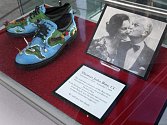 Památku zemřelého Tomáše Bati uctilo i jeho muzeum obuvi v Torontu.