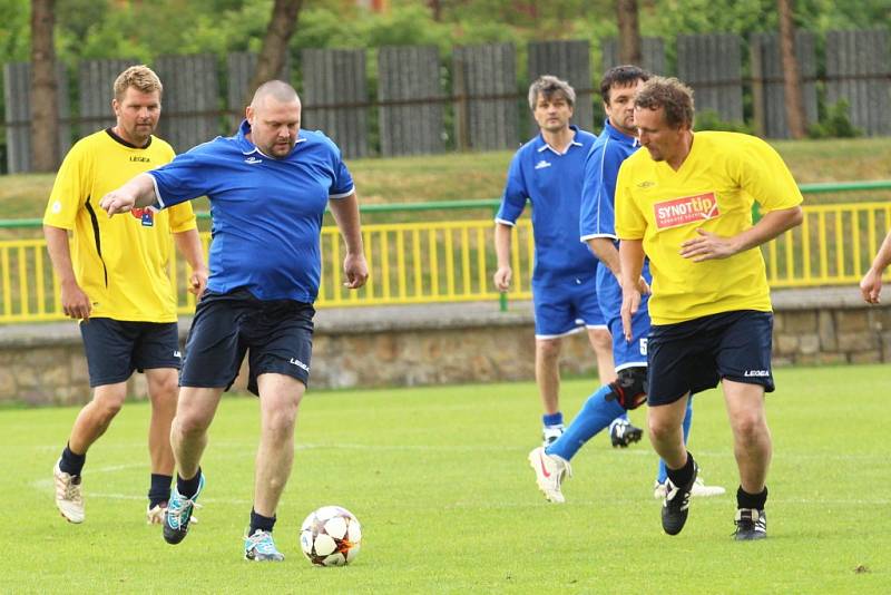 Domácí internacionálové triumfovali na domácím fotbalovém turnaji po dlouhých pěti letech. Ve třech zápasech nasázeli deset branek.