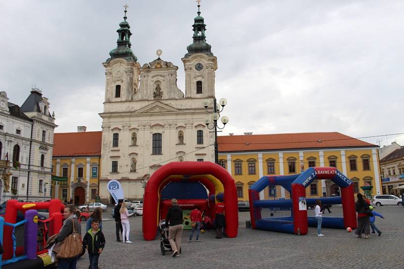 Vznik fanzóny na Masarykově náměstí byl jednou z pozvánek na blížící se víkendové Slavnosti vína. 