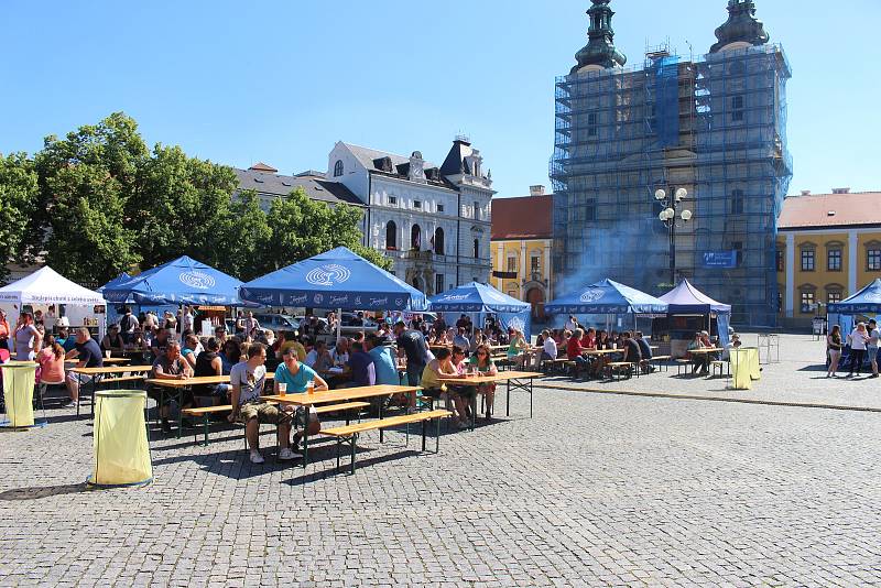 Už po druhé se letos uskutečnil festival pořádaný Jarošovským pivovarem s názvem Hradišťské piváky na Masarykově náměstí.