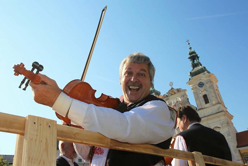 Slavnosti vína 2016 v Uherském Hradišti. Slavnostní průvod.