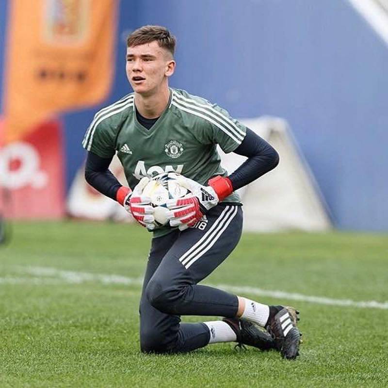 Talentovaný brankář Matěj Kovář (na snímku) vychytal v Anglii výhru fotbalistů Manchesteru United U18 v derby nad Manchesterem City.