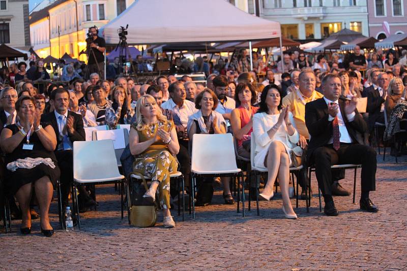 Dny evropského dědictví. Slavnostní zahájení na Masarykově náměstí v Uherském Hradišti.