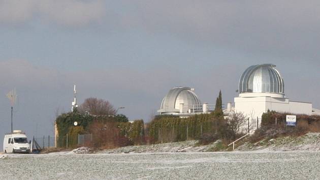 Pozorovatelna hvězdárny v Uherském Brodě má od sklonku roku 2012 novou, otáčivou kopuli. 