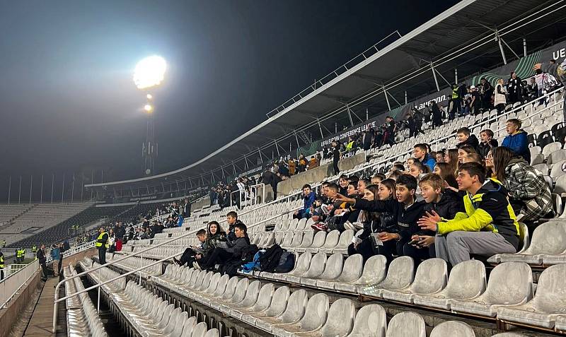 Fotbalisté Slovácka zakončili účast v základní skupině Evropské konferenční ligy na stadionu Partizanu Bělehrad.