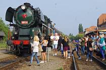 Do Hradiště na Slovácké slavnosti vína a otevřených památek přijela i dvaašedesátiletá parní lokomotiva Rosnička.