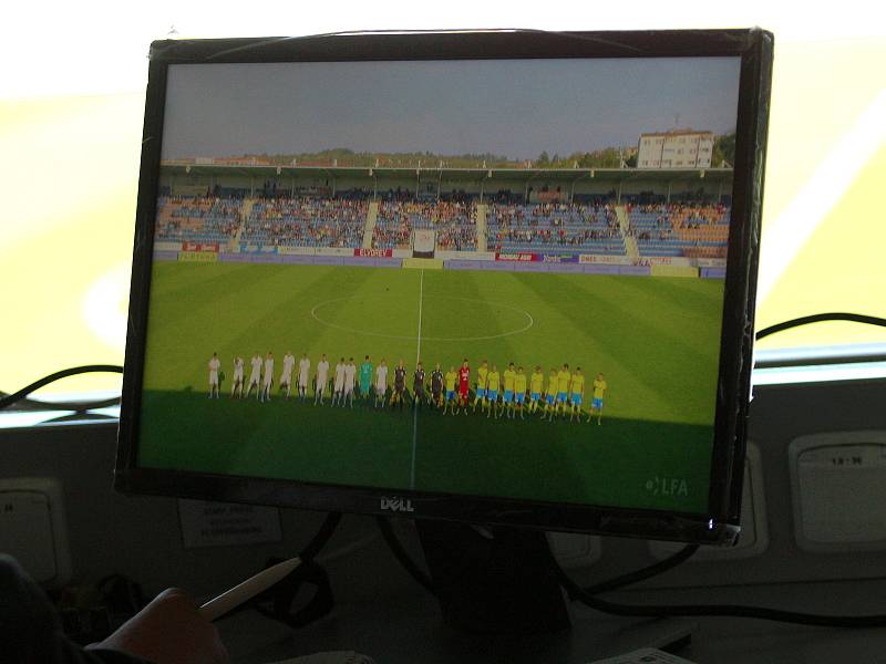 Fotbalisté Slovácko (v bílých dresech) v sobotním odpoledním zápase porazili Teplice 3:2.