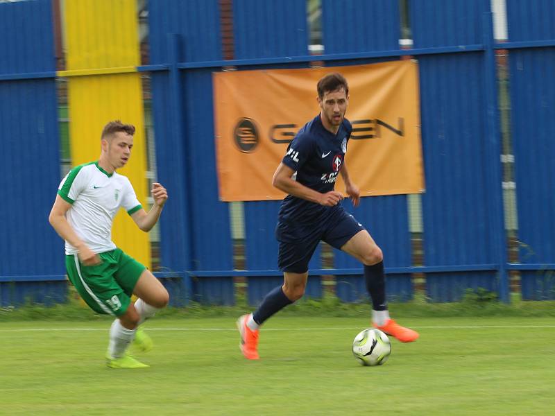 Odchovanec Olomouce Tomáš Vasiljev bojuje o místo v kádru Slovácka.