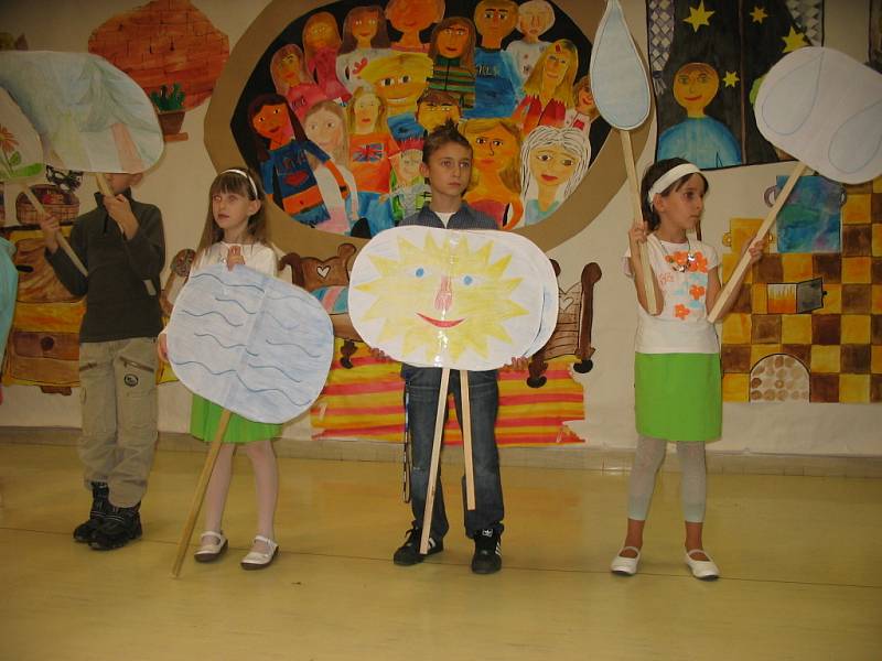 Kulturní program zpestřilo vystoupení dětí z centra ekologické výchovy Pantoflíček.