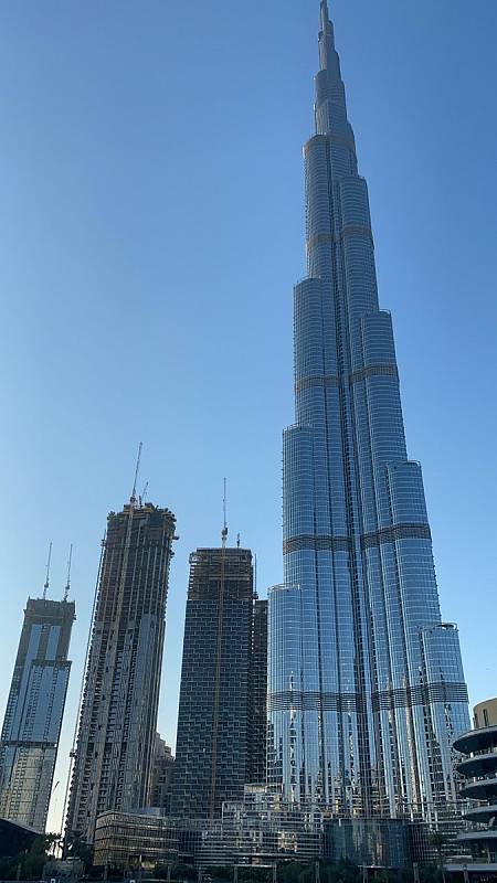 Burj Khalifa - nejvyšší budova světa za denního světla.