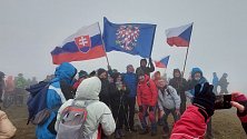 Mlha, vichr, otužilci – silvestrovské setkání Moravanů, Slováků i Čechů na Javořině