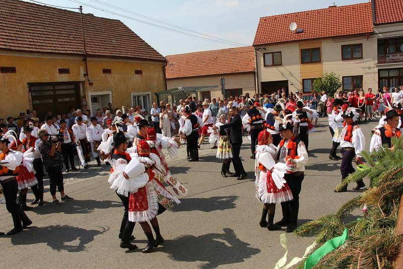 Slovácké hody se stárky v Ostrožské Lhotě