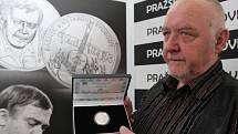 Jan Kryl byl s programem i uměleckým ztvárněním samotné medaile spokojen.