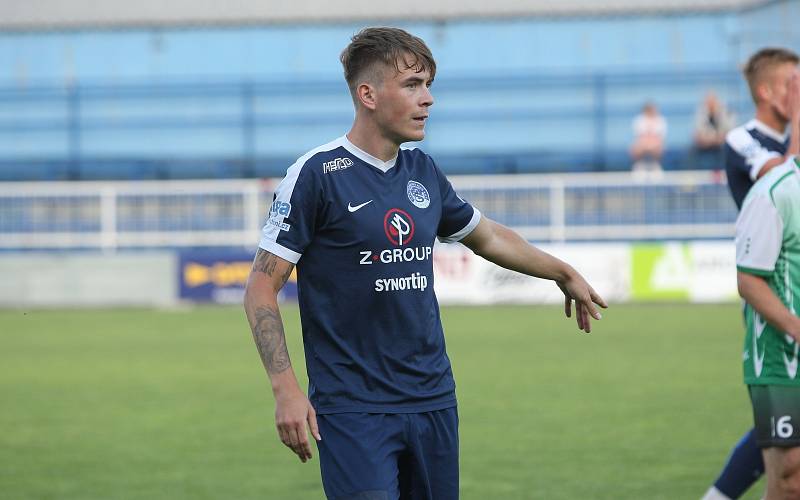 Stoper Slovácka Michal Suchý odmítl Třinec a pomáhá juniorce ve třetí lize.