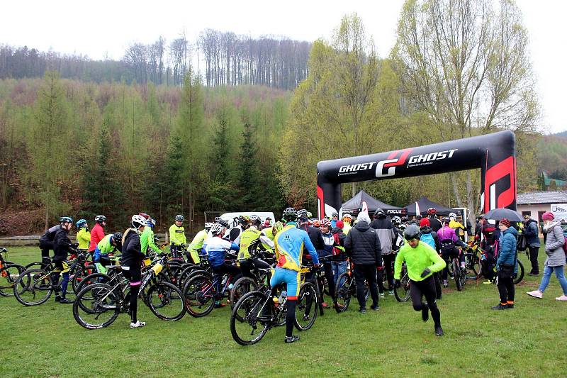 DRTIKOL. Na hřišti v Salaši měl start a cíl závod s názvem Salašský drtikol.