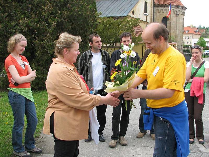 Vedoucí Domova Vincentinum Milana Marečková přijala studenty v zařízení pro handicapované občany.