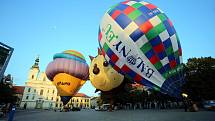 22. mistrovství České republiky v balónovém létání, start balónů z Masarykova náměstí