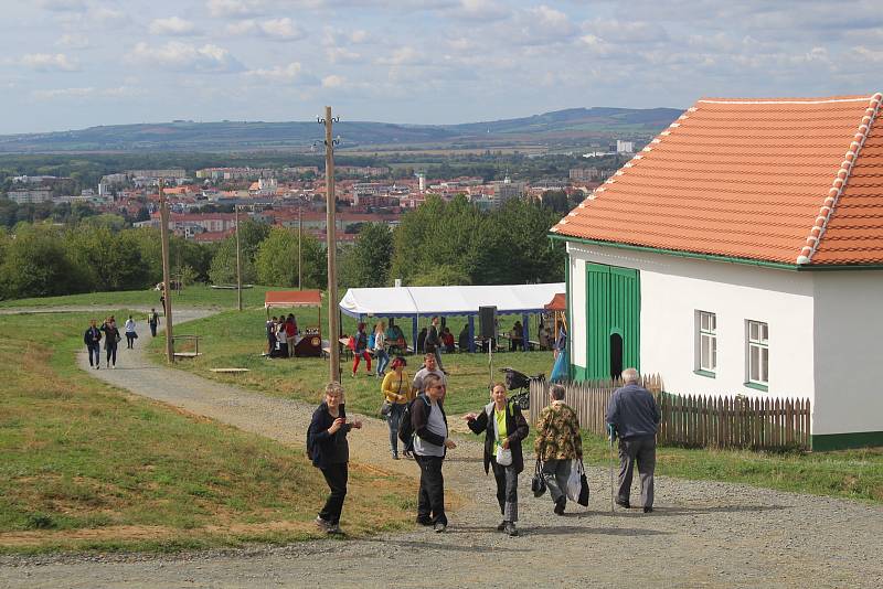 Ve skanzenu Rochus se vařilo, peklo, smažilo podle receptů Slovácké kuchařky