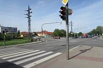 Rušná křižovatka představuje pro obyvatele Olšavy spojení s centrem města. 