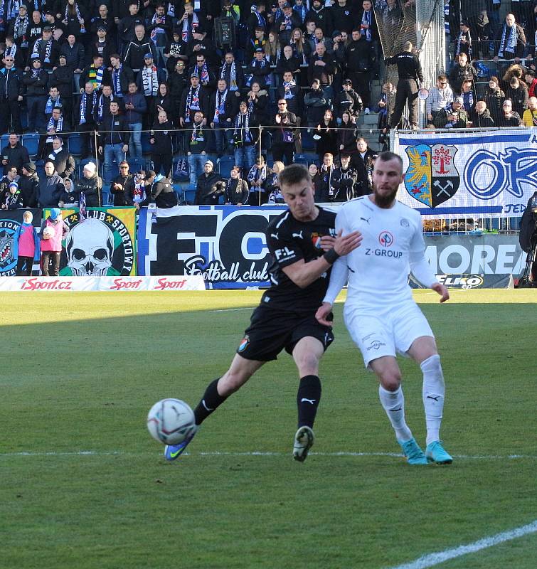 Fotbalisté Slovácka (bílé dresy) ve šlágru 25. kola FORTUNA:LIGY hráli s Baníkem Ostrava bez branek.