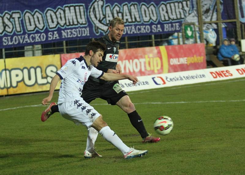 1. FC Slovácko - FK Jablonec  Zleva Michal Trávník a Tomáš Hübschman.