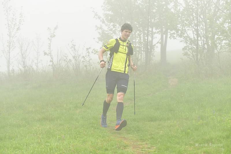 První závod třetího ročníku běžecké trailové série Czech ultra trail tour uskutečnili 20. května v Bílých Karpatech.