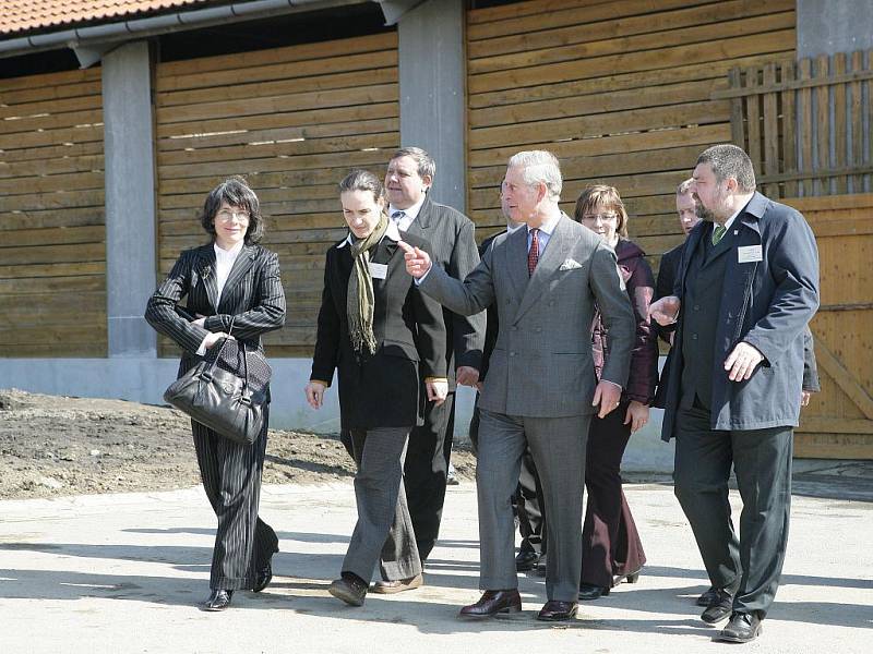 Princ Charles navštívil ekologickou vesnici Hostětín na Uherskobrodsku.