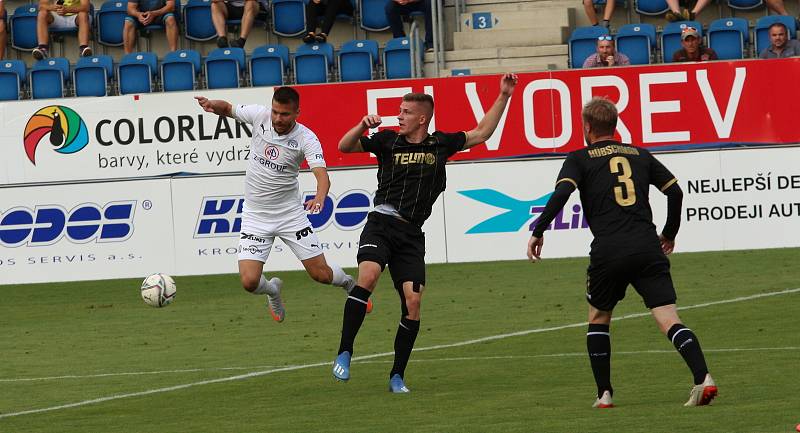 Fotbalisté Slovácka (v bílých dresech) doma ve 2. kole FORTUNA:LIGY hostili Jablonec.