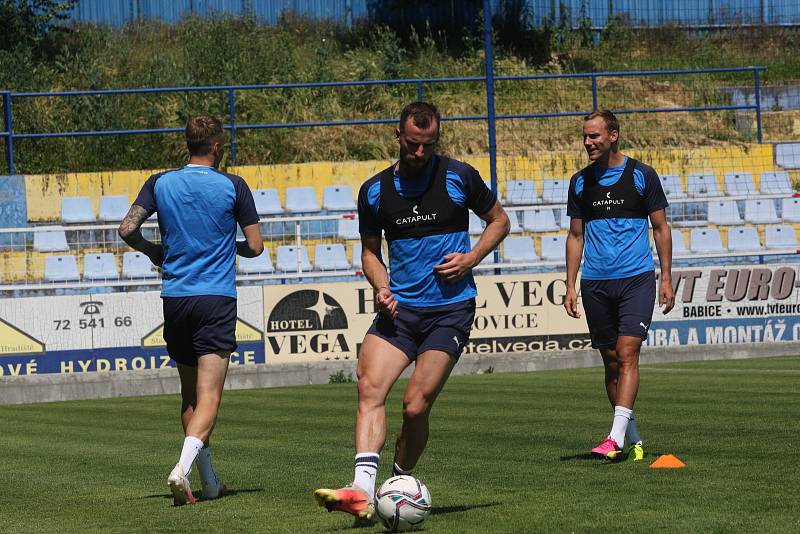 Fotbalisté Slovácka v pátek zahájili přípravu na novou sezonu.