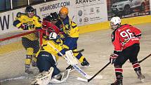 Hokejisté HC Uherský Brod prohráli ve druhém utkání čtvrfinále playoff Krajské ligy s Boskovicemi 3:5.