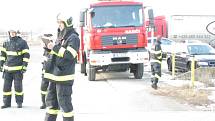 Osobní auto se na přejezdu u Ostrohu srazilo s vlakem. Foto: František Tureček